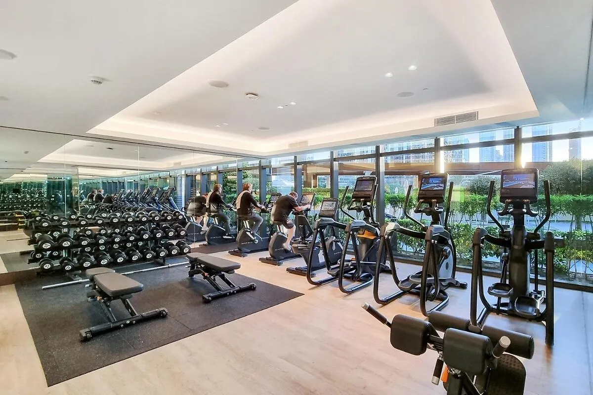 First Class 2Br Chic Downtown Escape Apartment Dubai