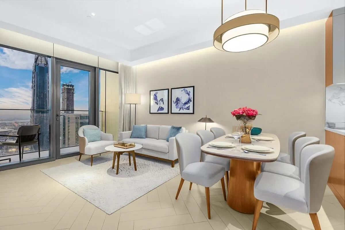First Class 2Br Chic Downtown Escape Apartment Dubai