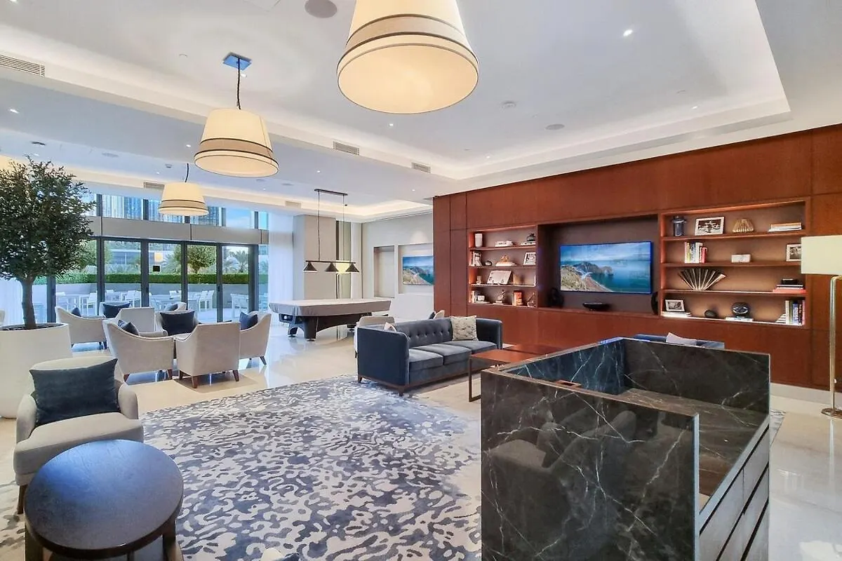 First Class 2Br Chic Downtown Escape Apartment Dubai