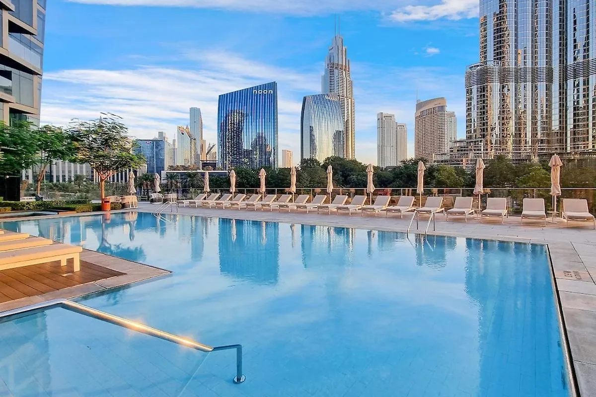First Class 2Br Chic Downtown Escape Apartment Dubai