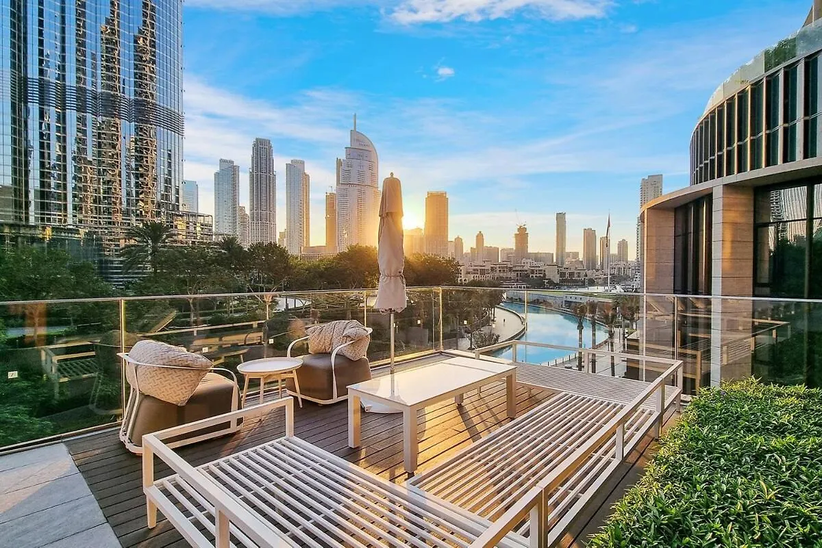 First Class 2Br Chic Downtown Escape Apartment Dubai