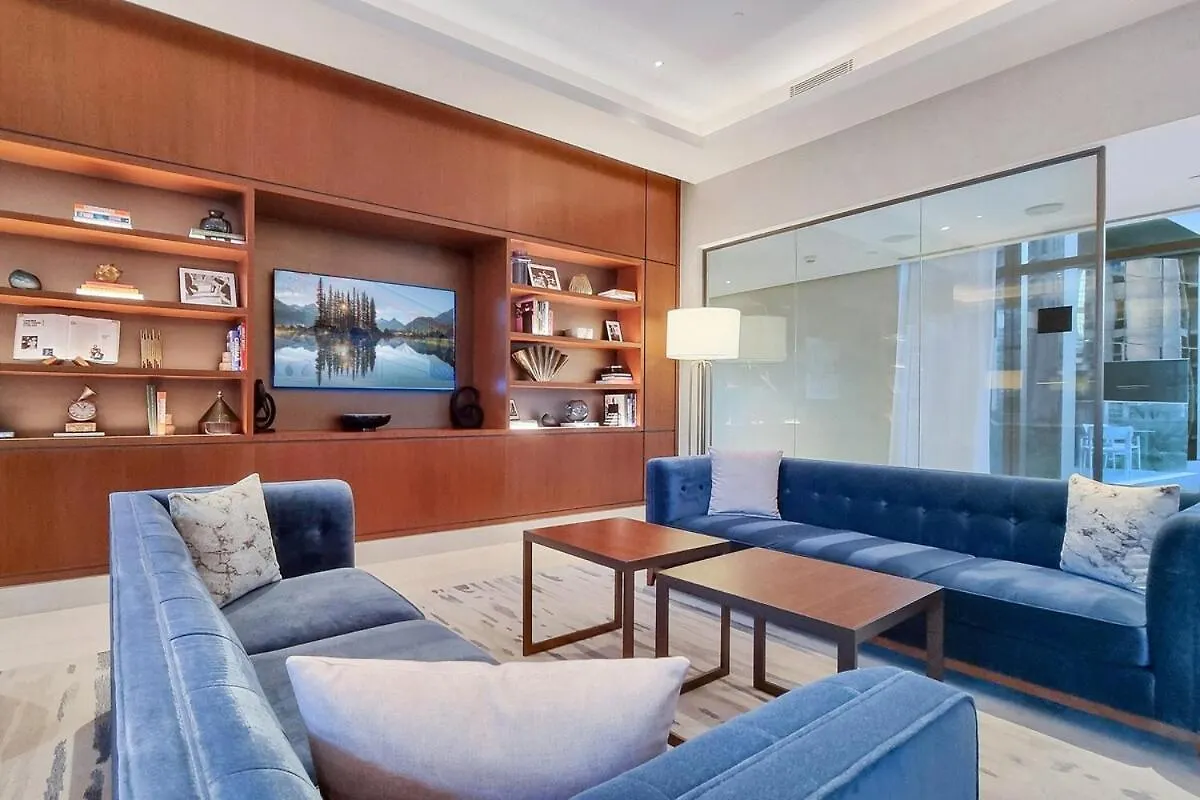 First Class 2Br Chic Downtown Escape Apartment Dubai