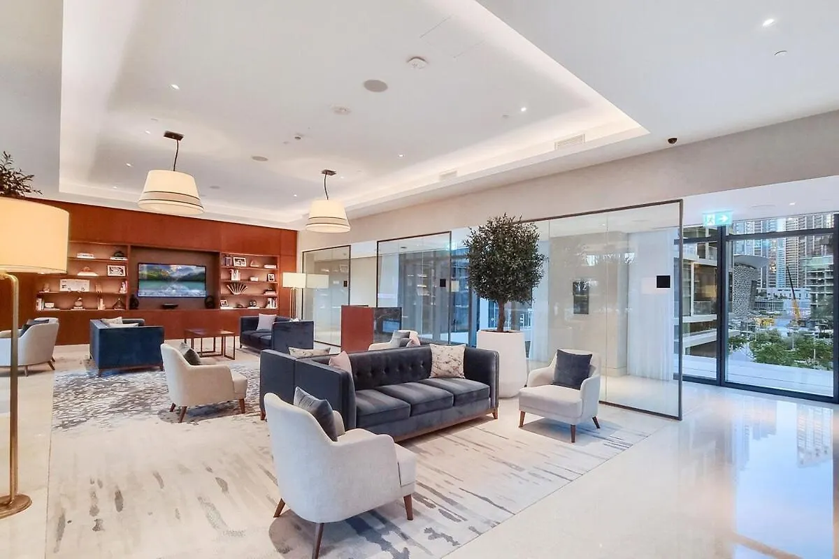 First Class 2Br Chic Downtown Escape Apartment Dubai